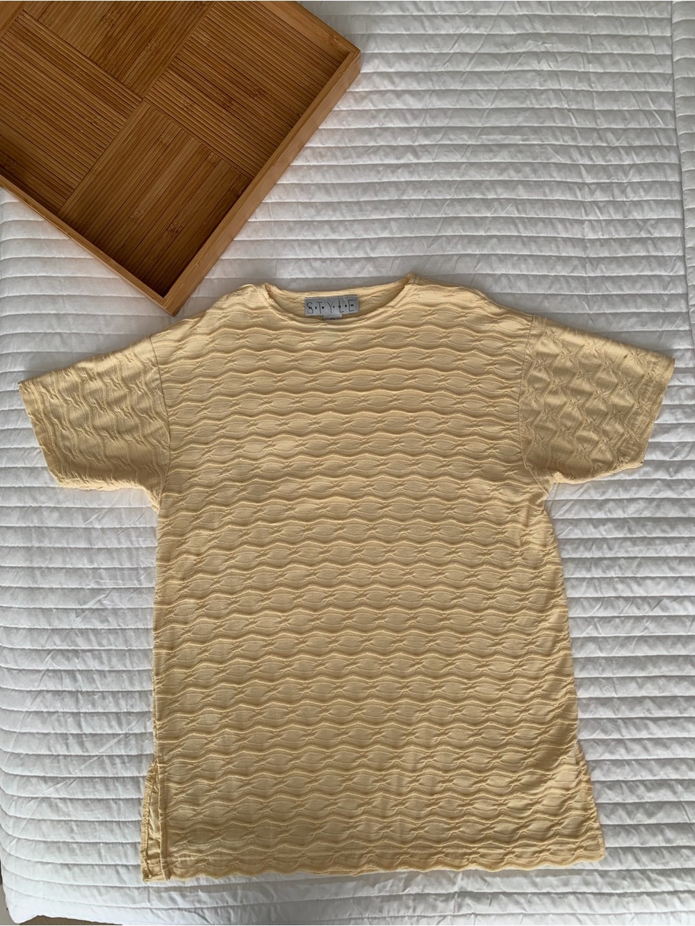 VTG Style New York Shirt Women XS Yellow Oversized Textured Short Sleeves Wavy